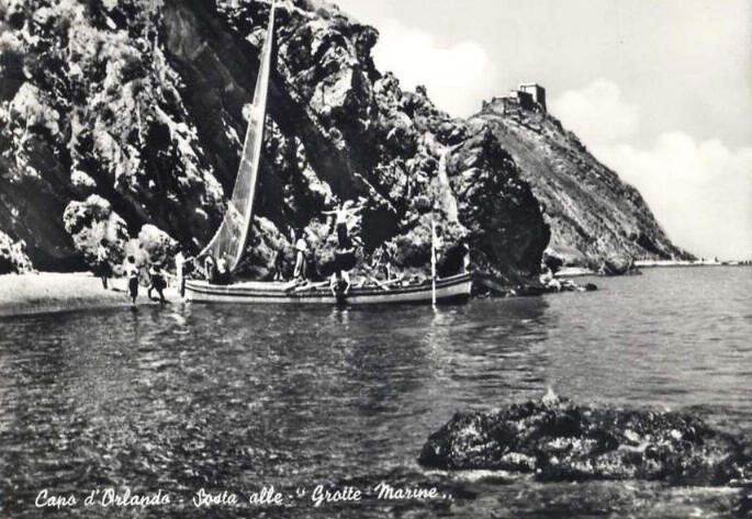 Capo d'Orlando - Caratteristici scogli di S. Gregorio anno 1957
